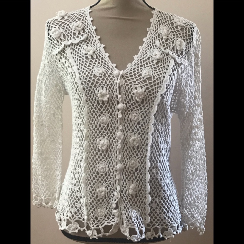 Crochet vintage button-front top